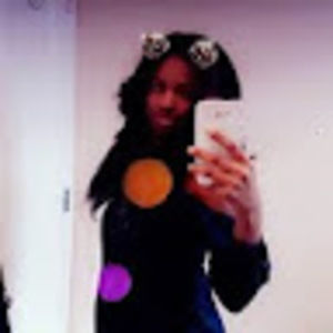 Meet your Posher, Lydia